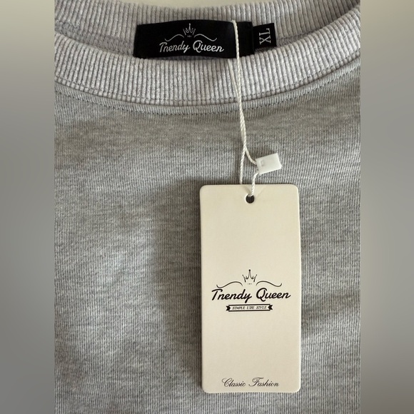 Trendy Queen viral Sweatshirt - Picture 10 of 16